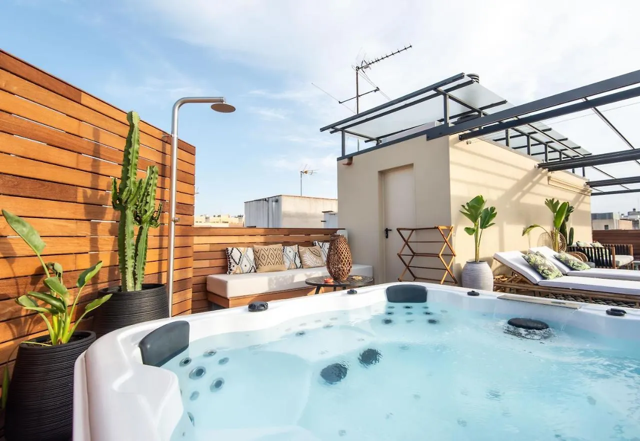 Amazing New Apartment With Rooftop Jacuzzi Barcelona