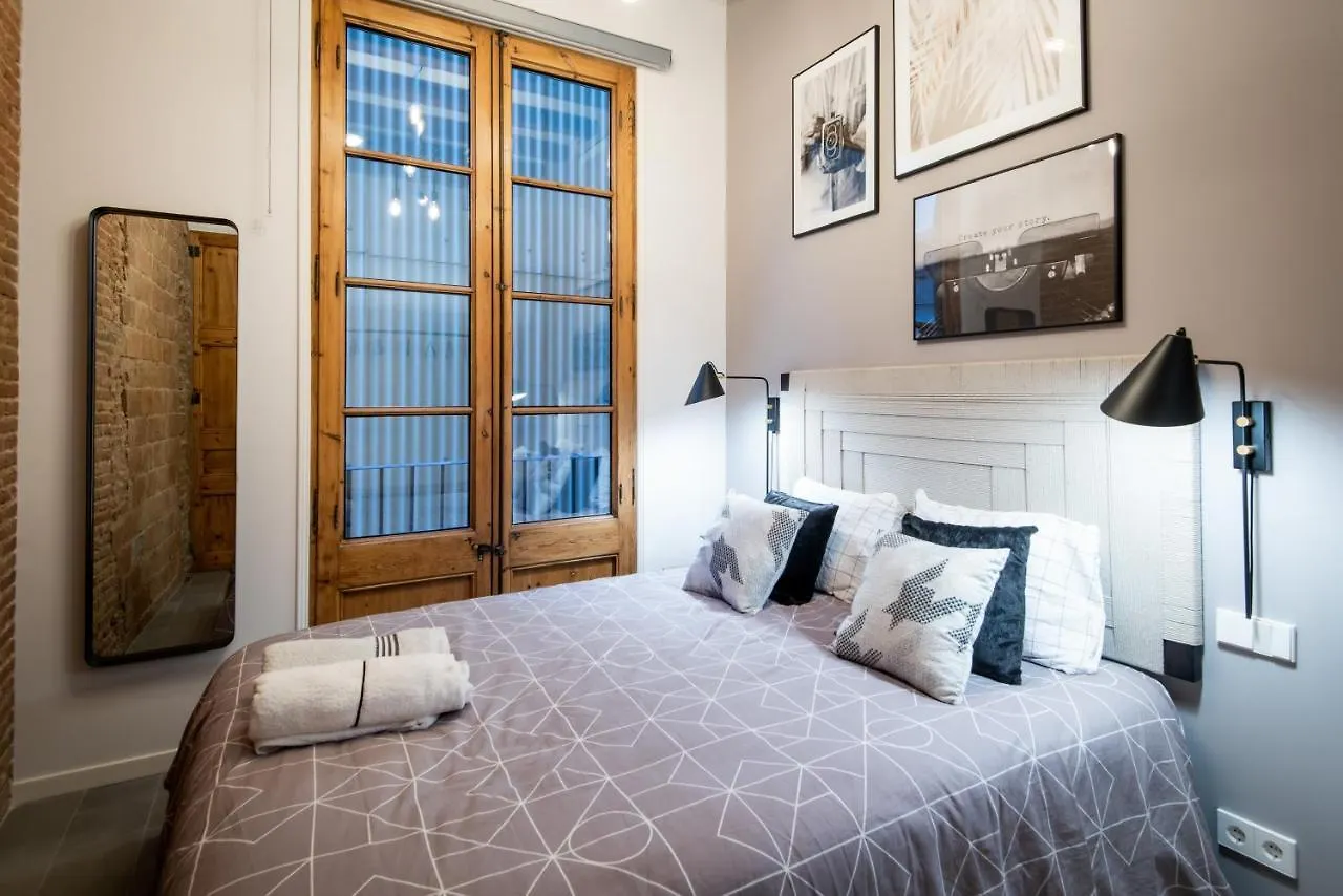 Amazing New Apartment With Rooftop Jacuzzi Barcelona